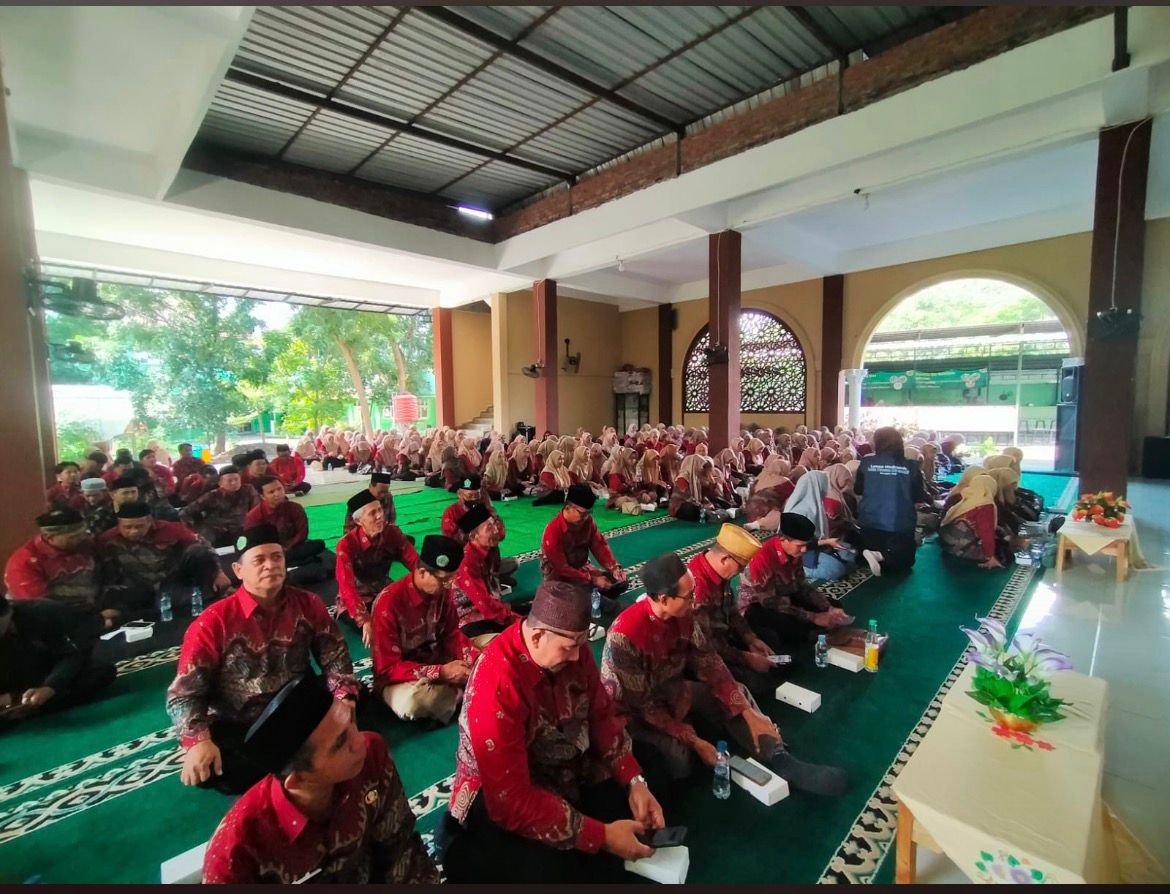 You are currently viewing Halal Bihalal se-KKM MTsN 2 Pasuruan 2026